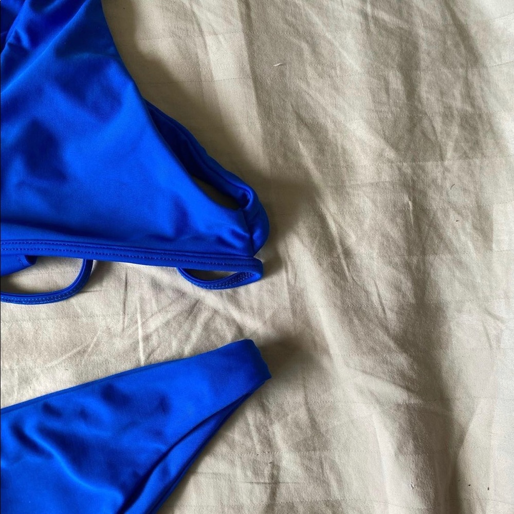 Benoa swim space set